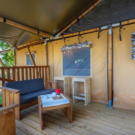 Agriturismo Tenuta Regina - Glamping Luxury Lodges And Apartments Palazzolo dello Stella Exterior photo