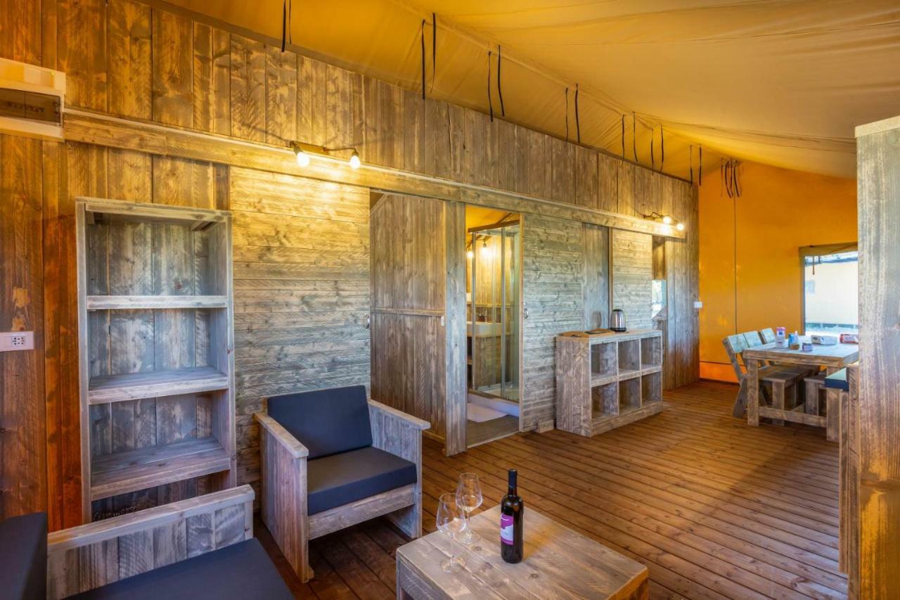 Agriturismo Tenuta Regina - Glamping Luxury Lodges And Apartments Palazzolo dello Stella Exterior photo