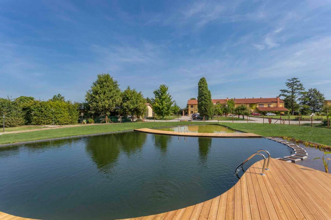Agriturismo Tenuta Regina - Glamping Luxury Lodges And Apartments Palazzolo dello Stella Exterior photo